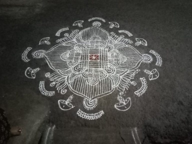 Bonding through Kolams